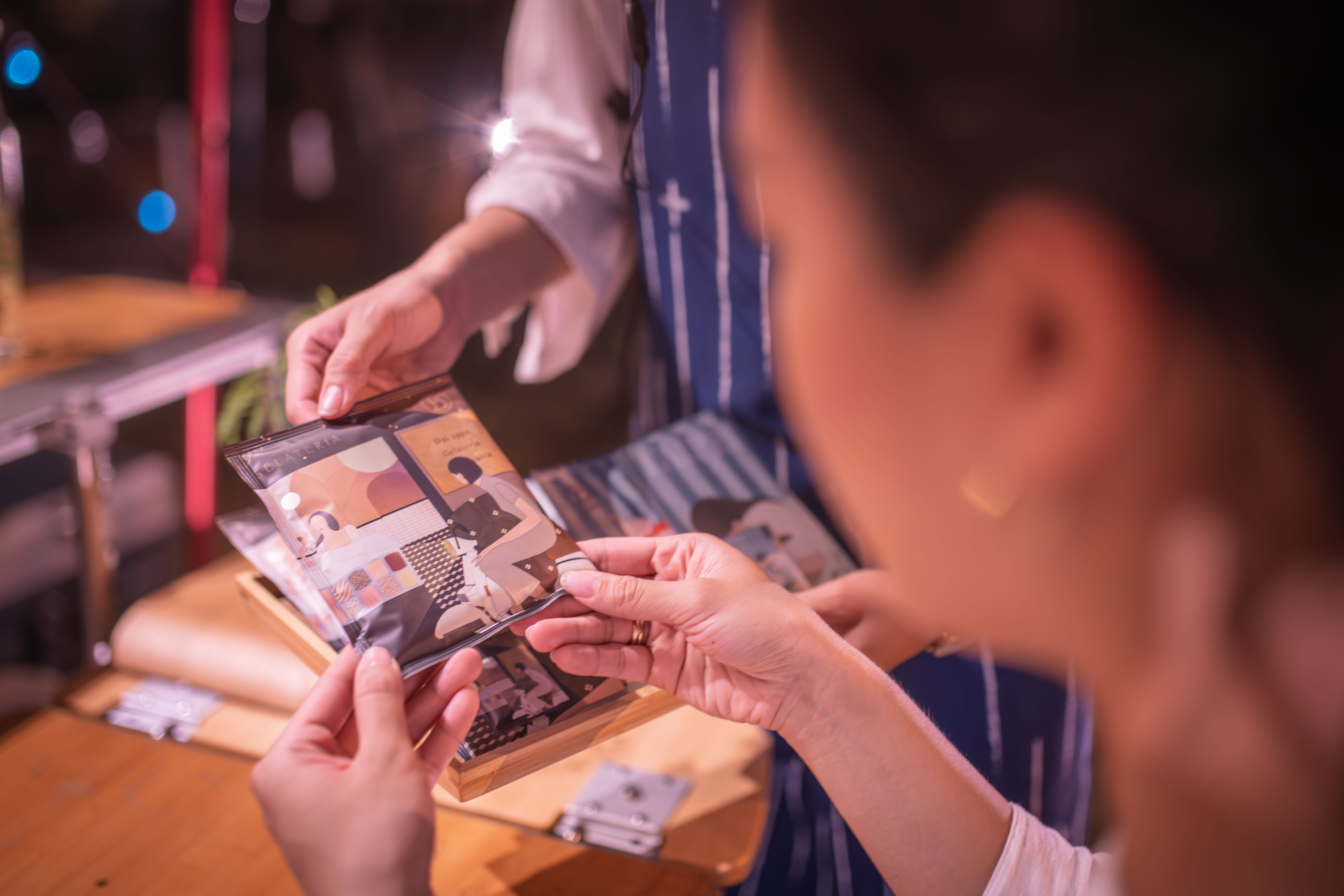 let's cafe plus bemo cafe