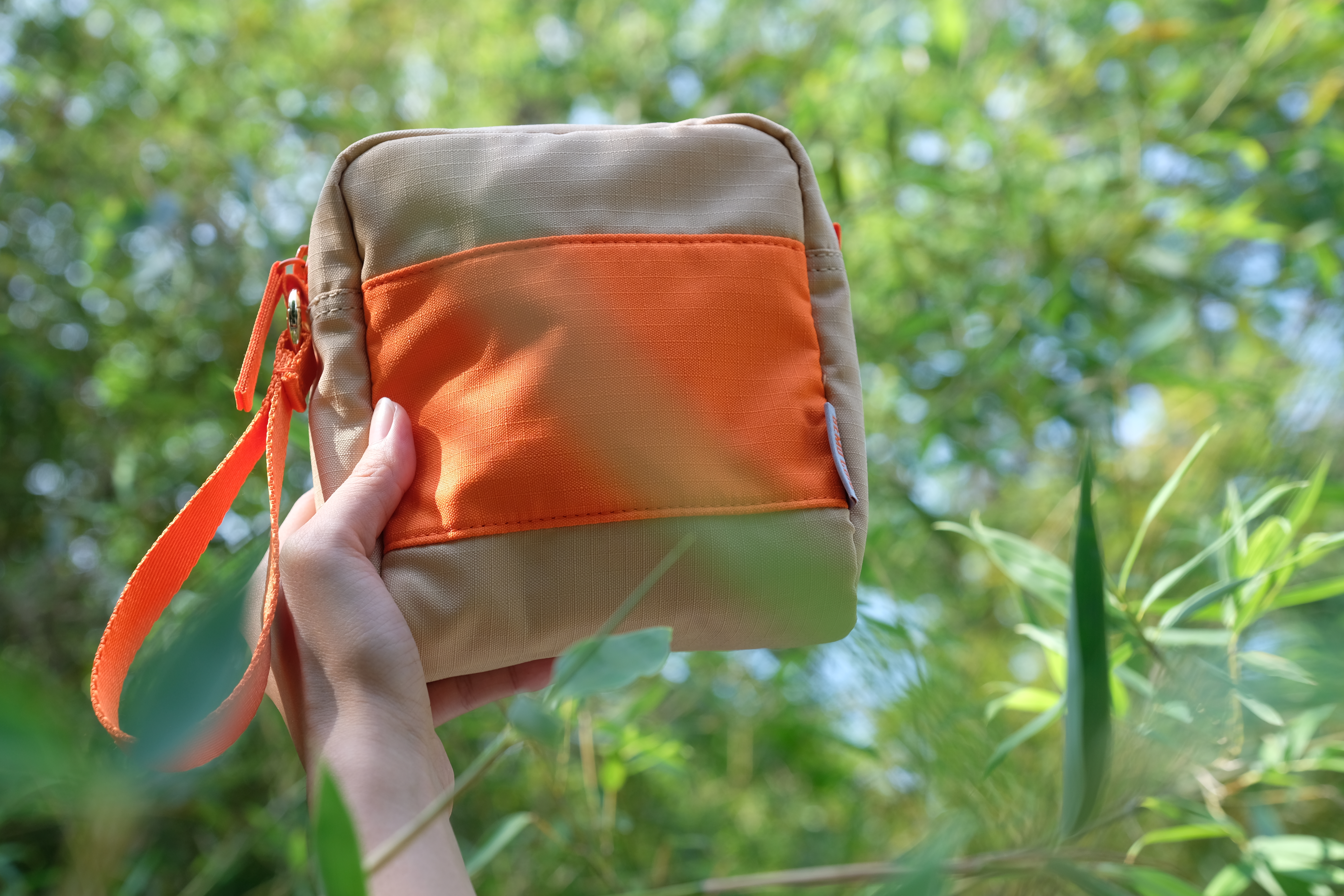 let's cafe plus bemo