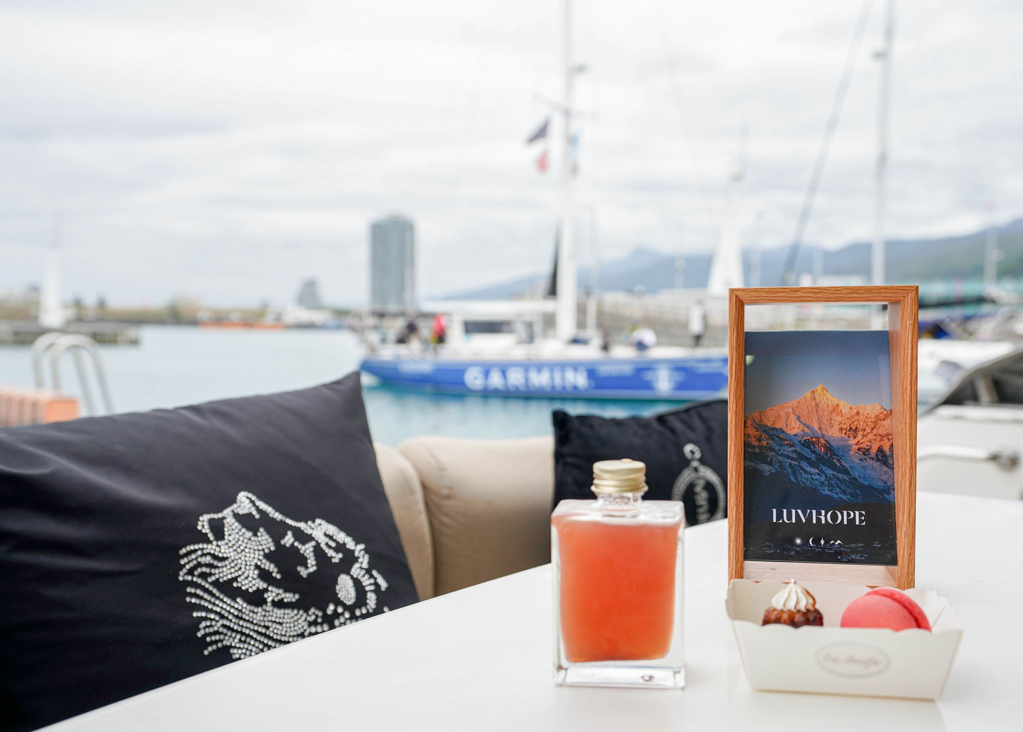 宜蘭頭城 ZeraCafe頭城站舍 鳴日號 LUVHOPE 跨年活動 海上旅行