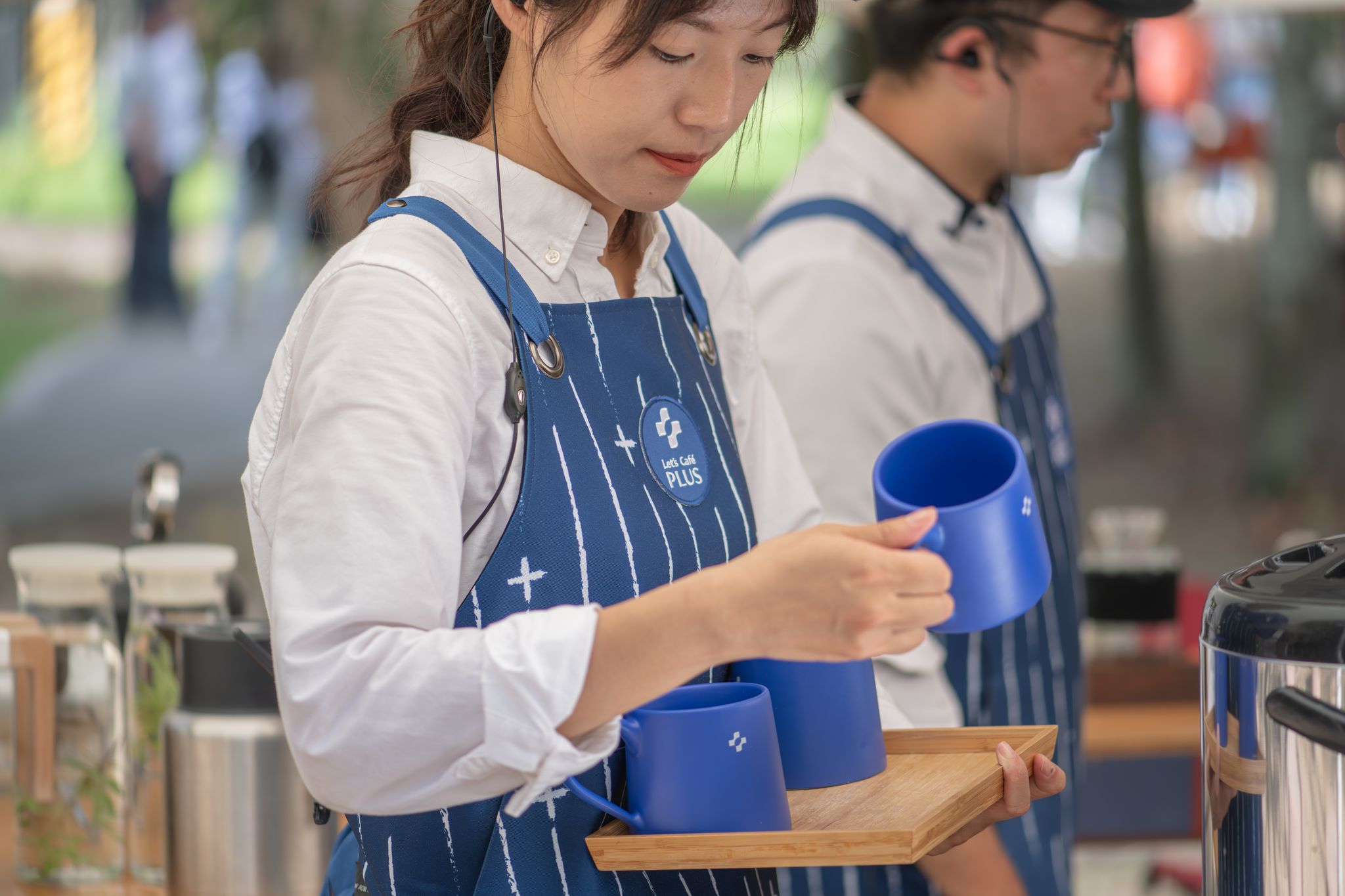 let's cafe plus bemo cafe